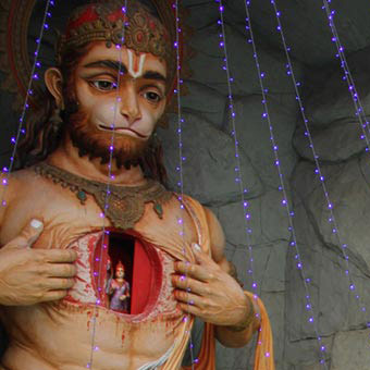 Pujya-Swamiji-Hanumanji-web