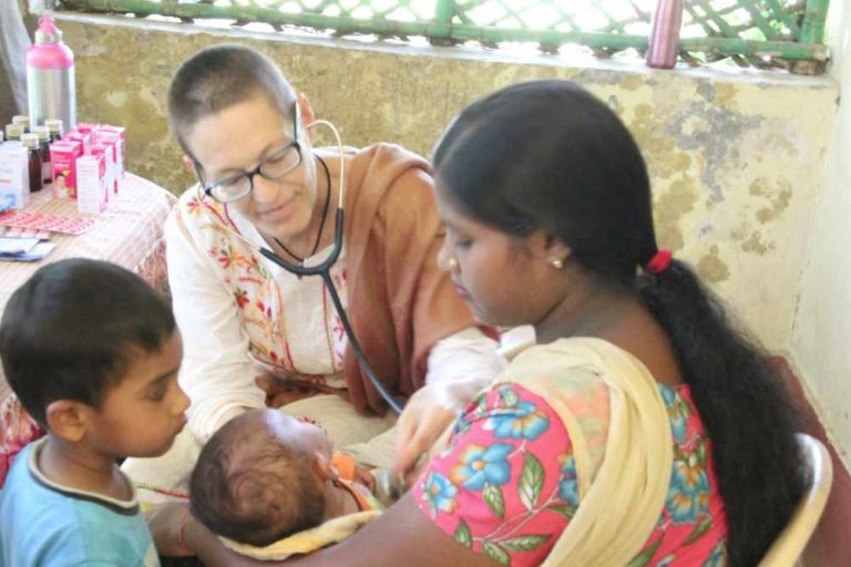Medical-Camp-in-Dunda-Tehsil-Veerpur-12