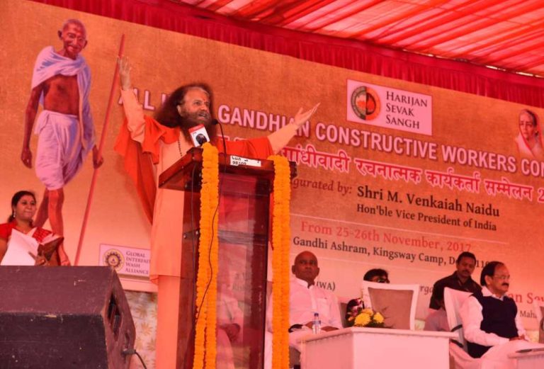 gandhianconstructiveworkersinaug