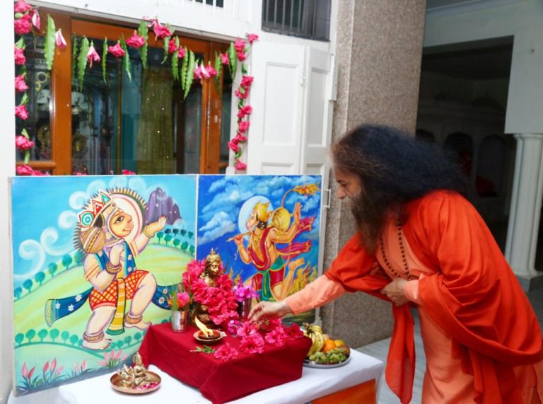 Hanuman Janmotsav at Parmarth Niketan (20)