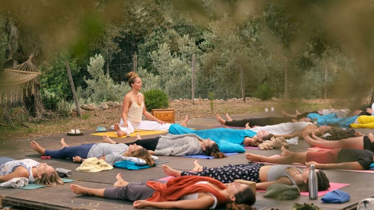 1687154743-best-yoga-schools-in-india-international-yoga-day-2023
